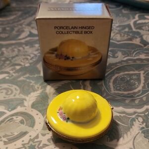 Amandine Porcelain Hinged Collectible Box - Yellow
